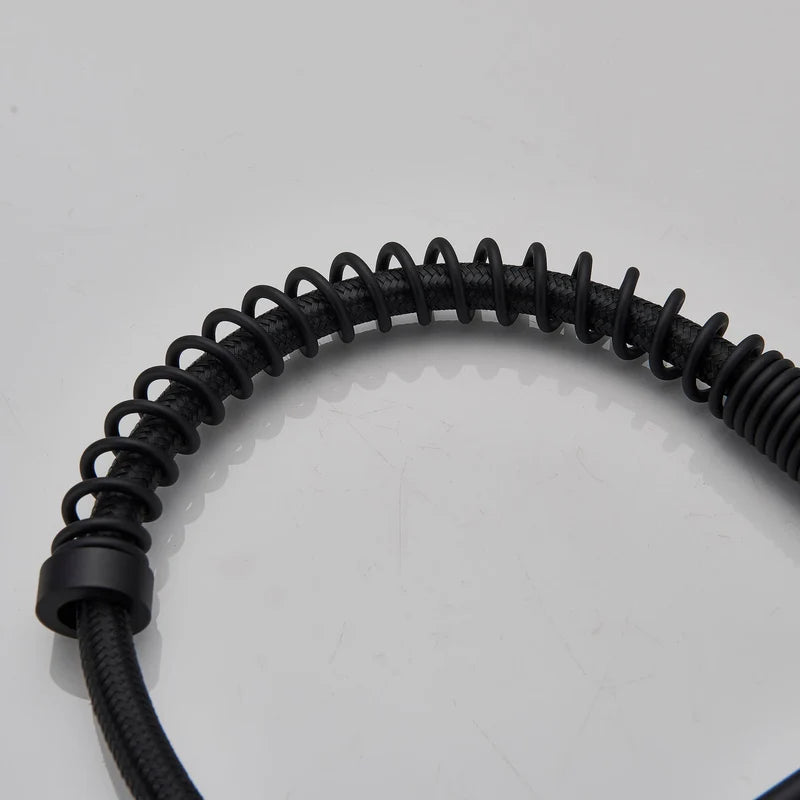 Baterie profesionala de bucatarie, cu dus flexibil, 2 functii de curgere, negru mat